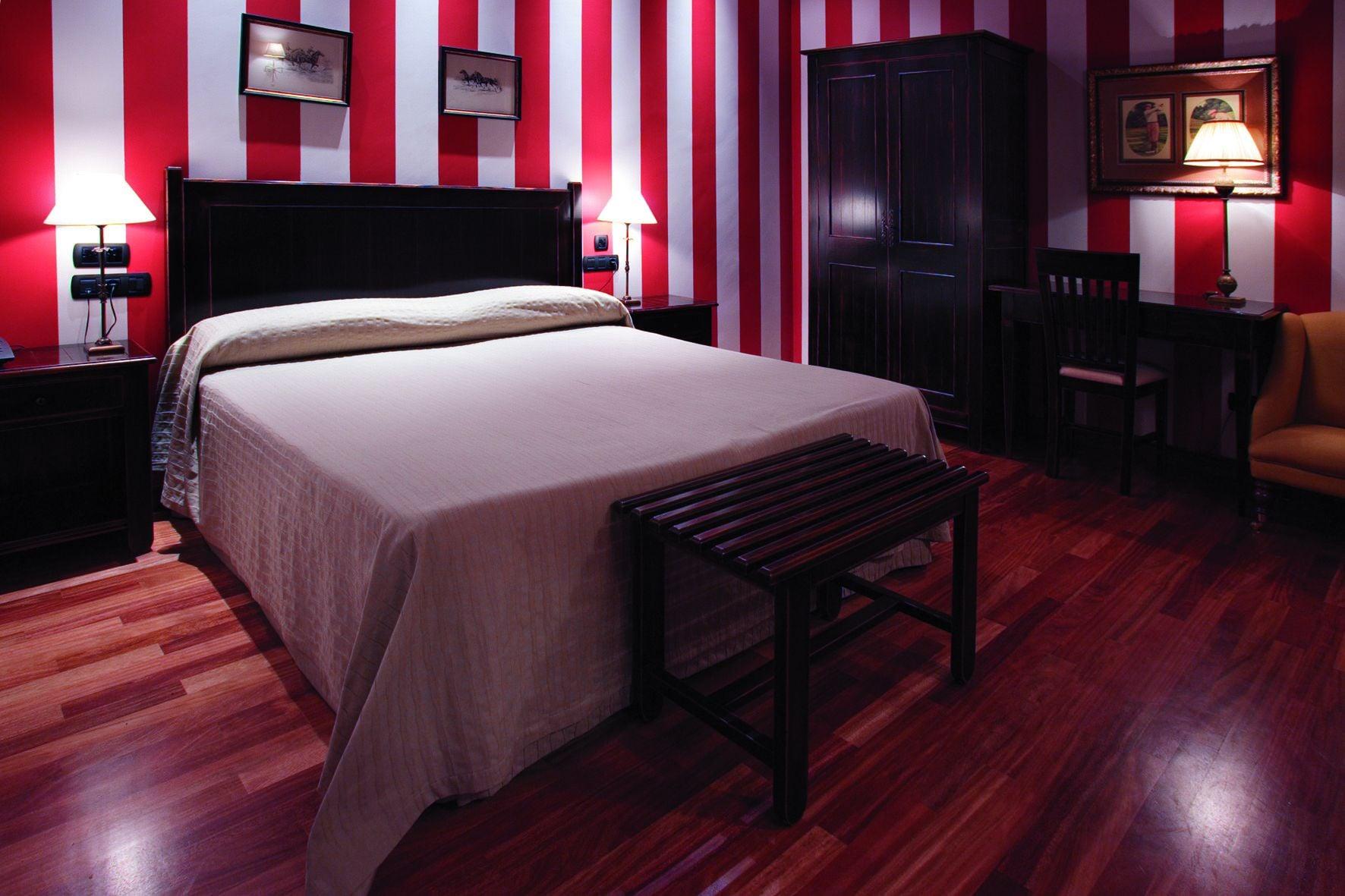 Hotel-Bodega La Casa del Cofrade Albelda De Iregua Habitación foto